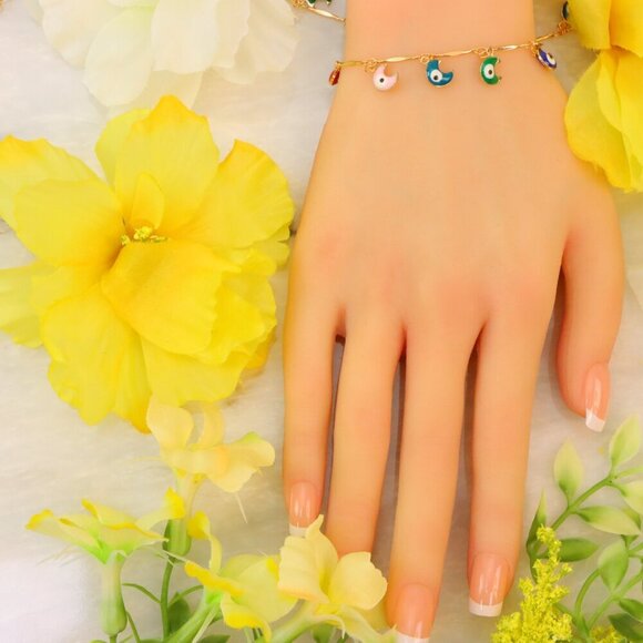 Minimalist Bracelet, Sleek & Modern Design, Women’s Fashion, YC110123-B - Picture 9 of 10